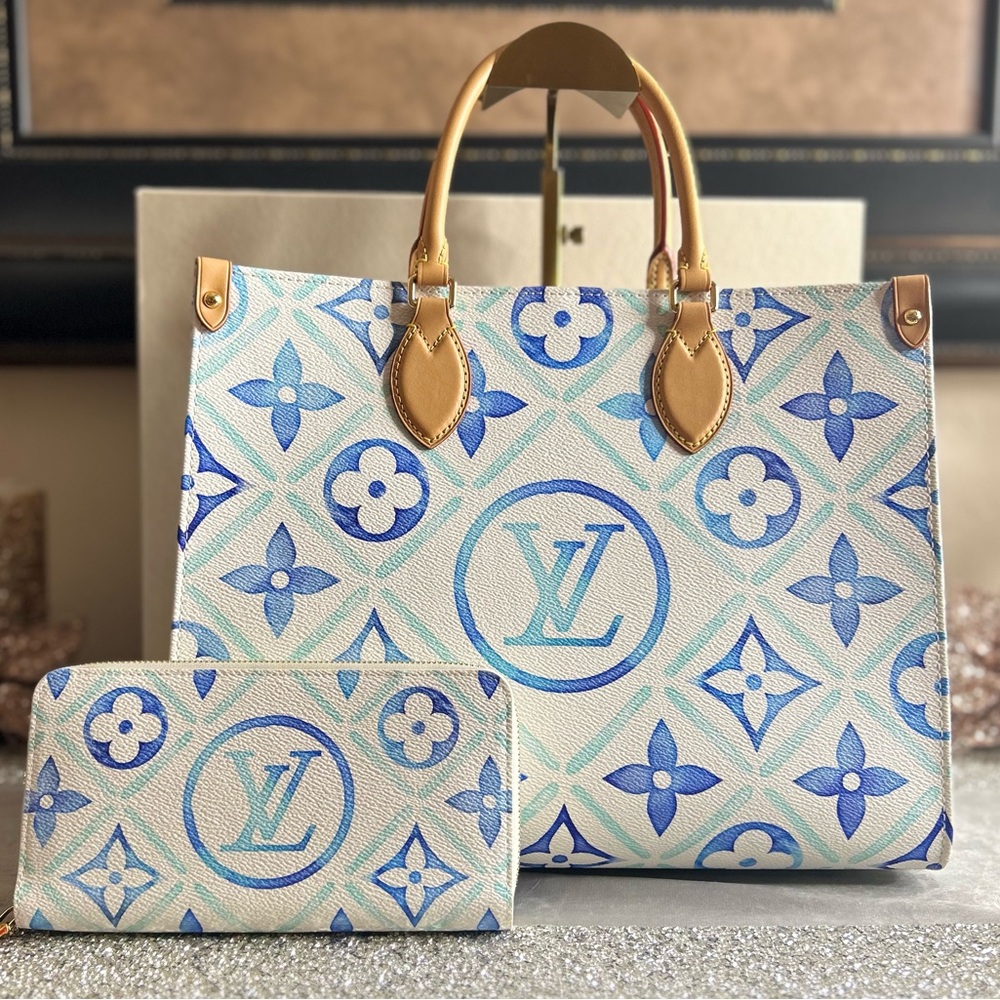 Louis Vuitton By The Pool On The Go MM Tote and Zippy Wallet Lagoon Blue Set